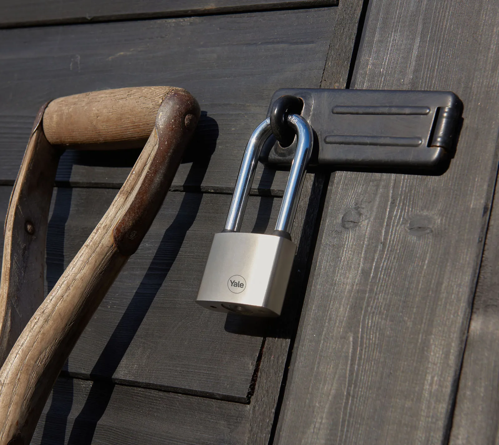 YALE Kłódka dyskowa żeliwna Y112/30/121/1 - obrazek 2